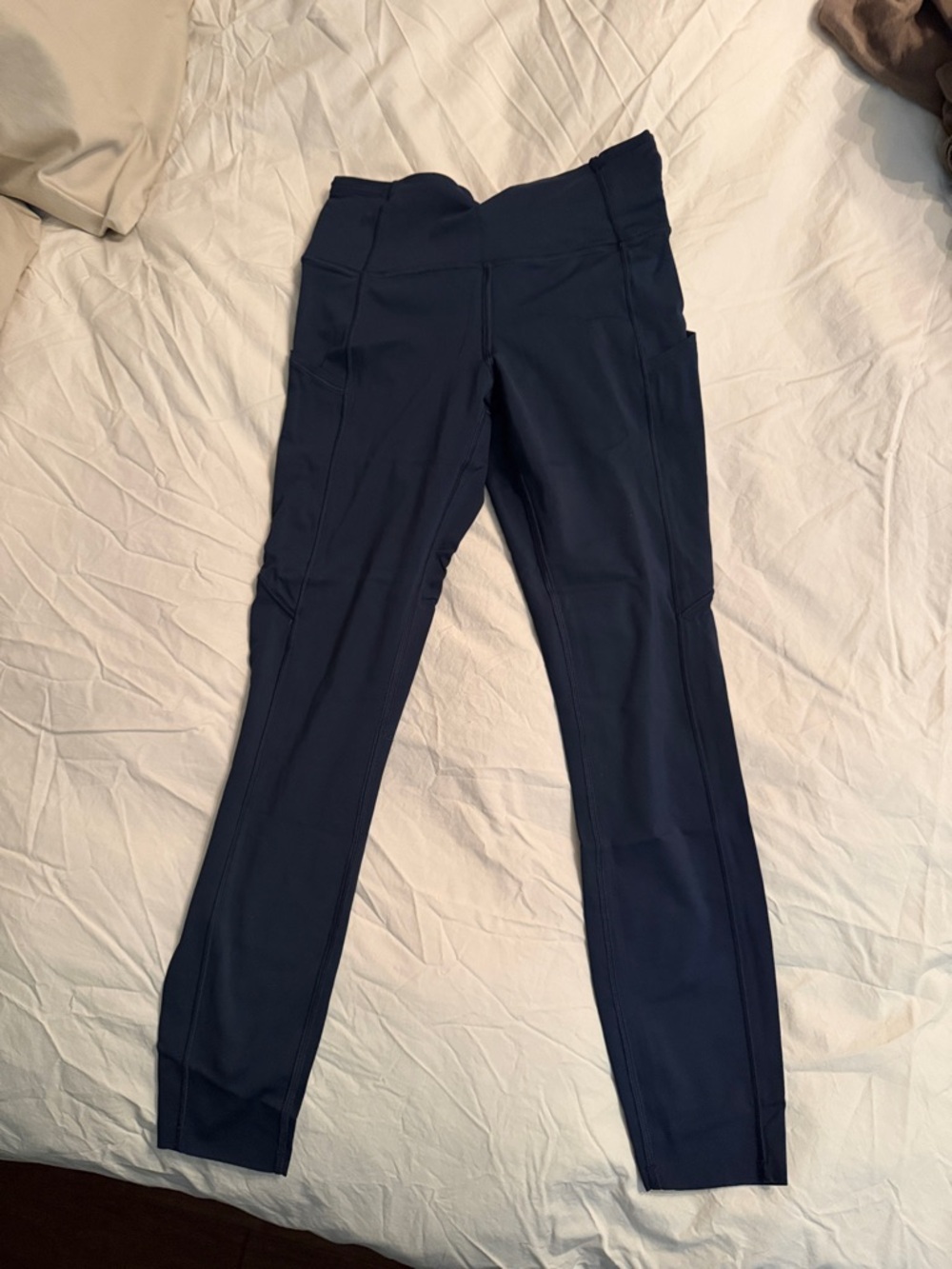 lululemon navy blue athletic leggings